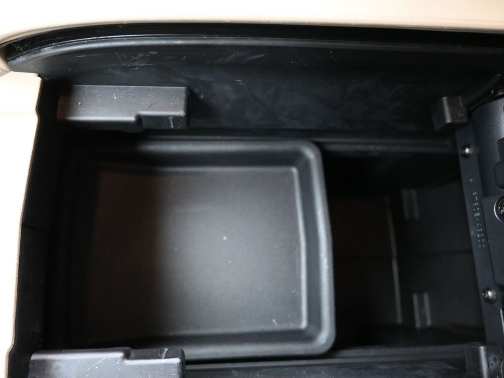 Used 2022 Toyota Highlander XLE image 43