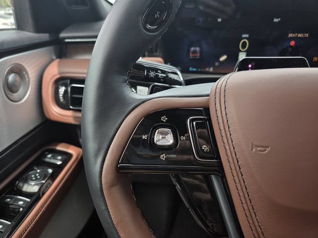 New 2026 Lincoln Aviator Reserve w/ Luxury Package RWD image 23