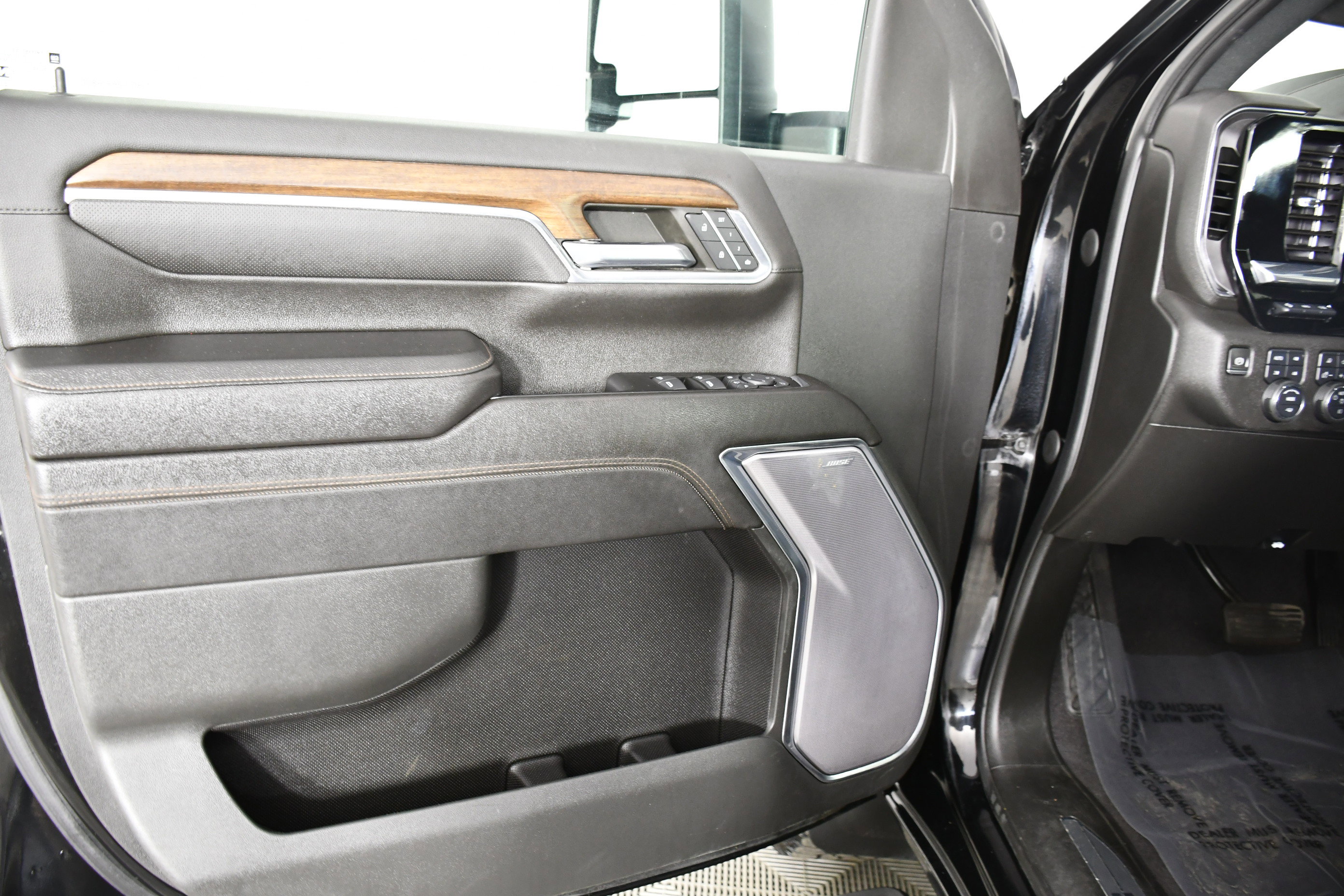 Used 2024 Chevrolet Silverado 3500 High Country w/ High Country Premium Package AWD/4WD image 43