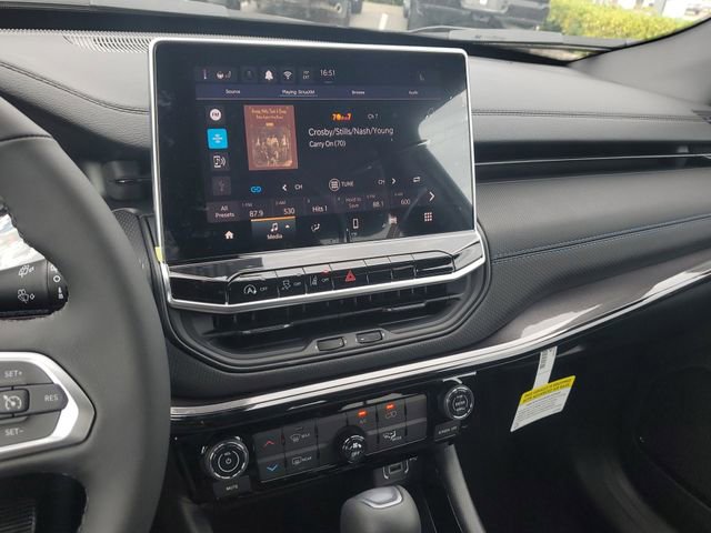 New 2026 Jeep Compass Latitude image 20