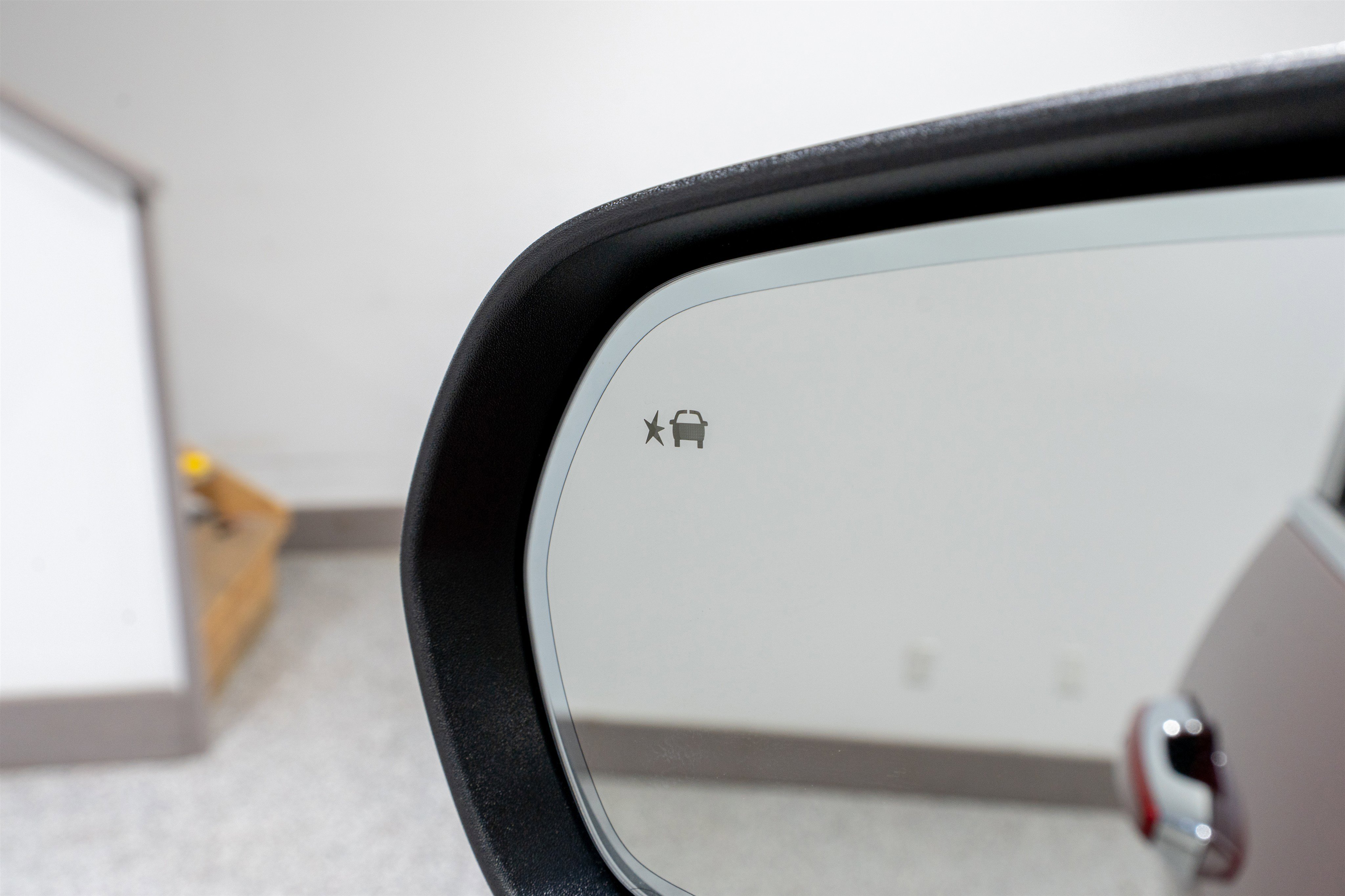 Used 2024 GMC Acadia Denali w/ Super Cruise Package image 13