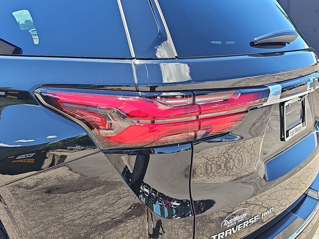 Certified 2023 Chevrolet Traverse Premier w/ LPO, Floor Liner Package AWD/4WD image 42