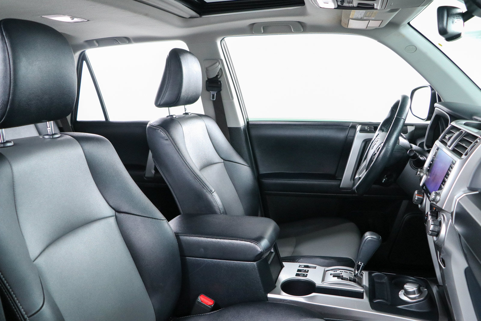 Used 2023 Toyota 4Runner SR5 Premium w/ Moonroof Package AWD/4WD image 29