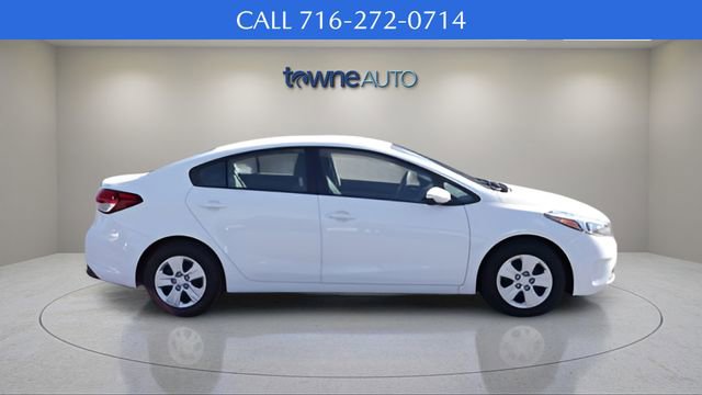 Used 2018 Kia Forte LX w/ LX Rear Camera Package image 6