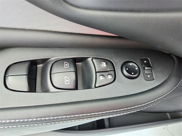 Used 2024 Nissan Murano SV w/ SV Midnight Edition Package image 33