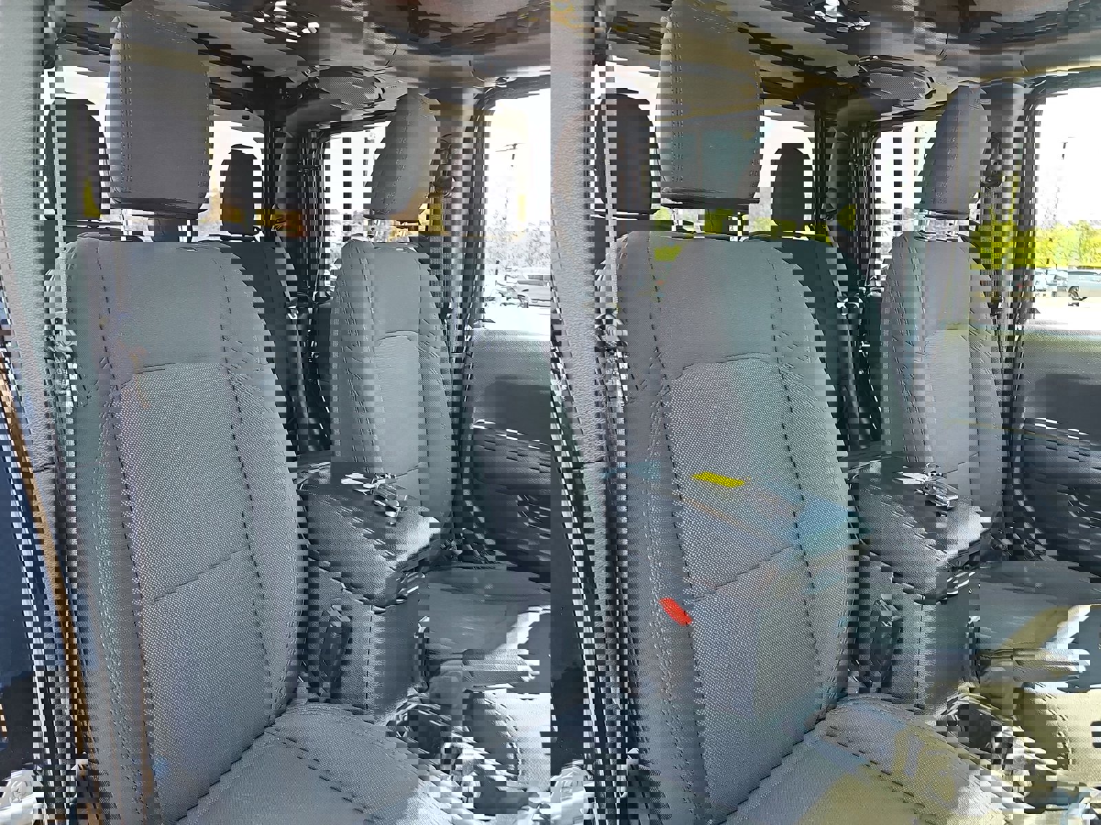 Used 2022 Jeep Gladiator Sport AWD/4WD image 10