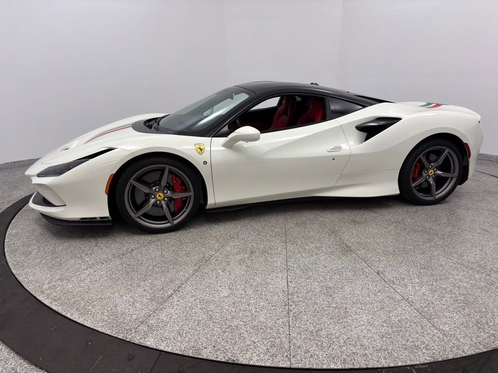 Used 2020 Ferrari F8 Tributo image 2