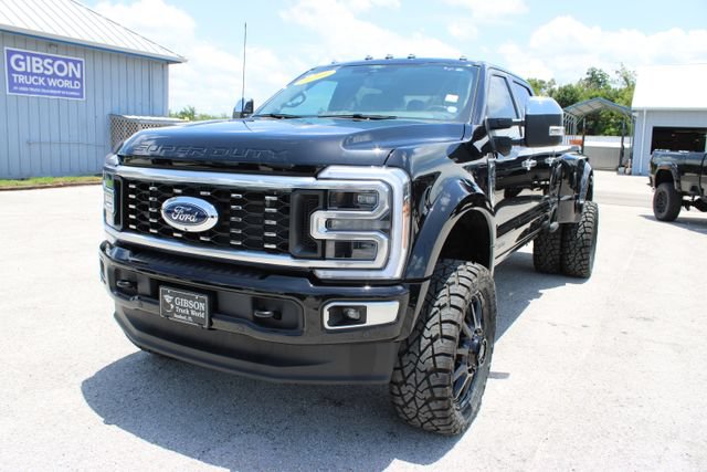 Used 2026 Ford F450 Platinum w/ Platinum Plus Package AWD/4WD image 3