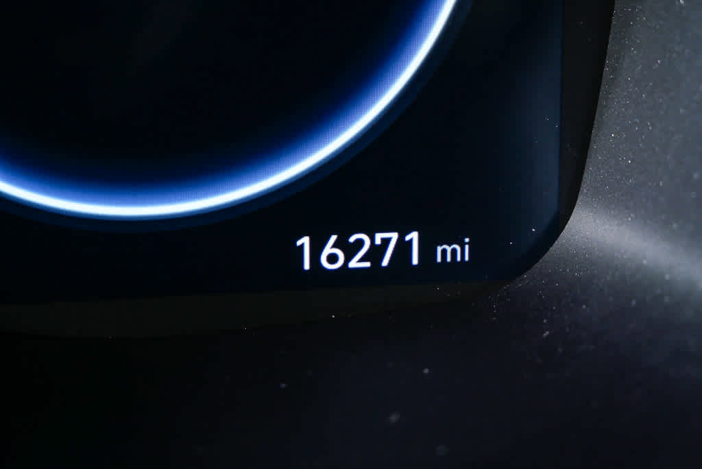 Certified 2023 Hyundai Santa Fe SEL w/ Premium Package image 9