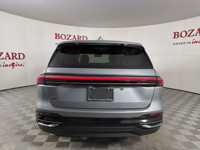 Used 2025 Lincoln Nautilus Premier image 7