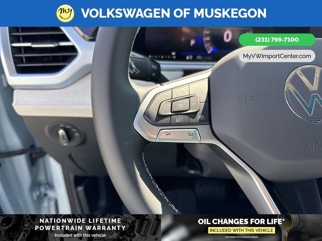 New 2025 Volkswagen Taos SE image 14
