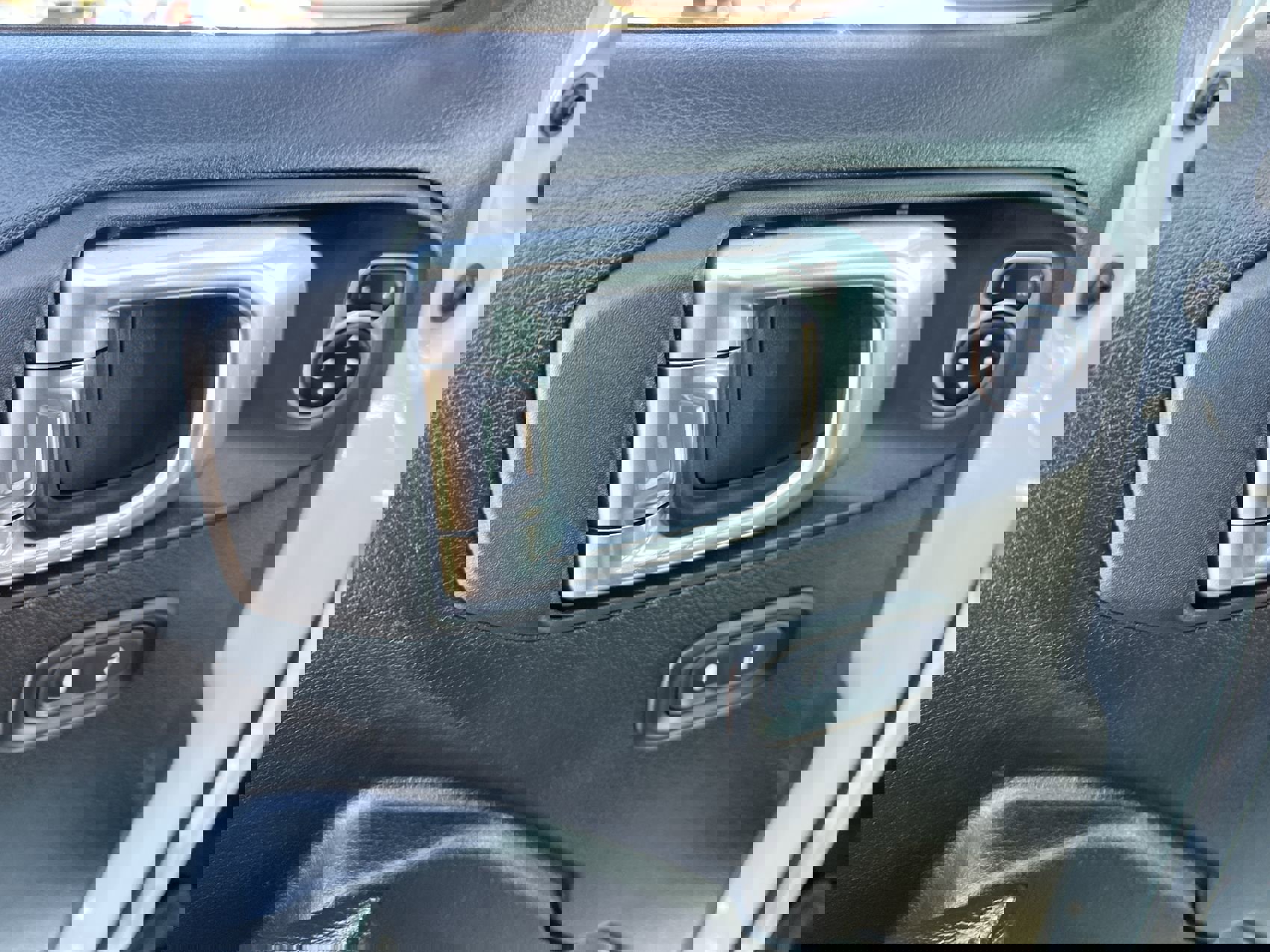 Used 2020 Jeep Wrangler Unlimited Sport S image 13