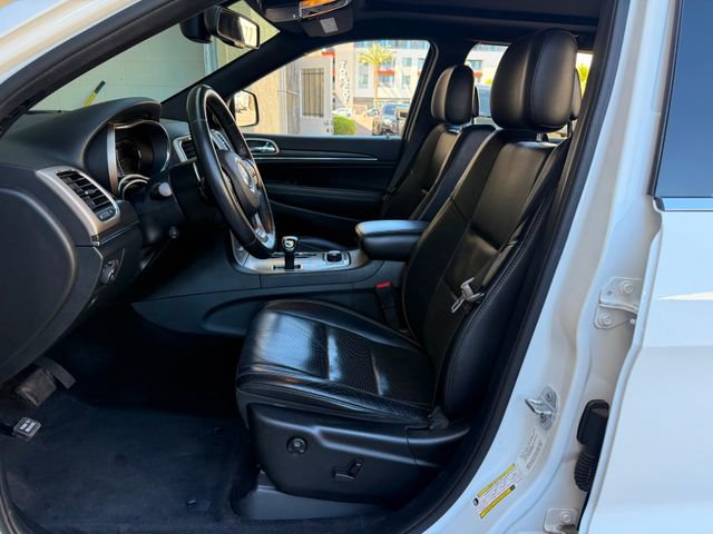 Used 2015 Jeep Grand Cherokee Limited w/ Luxury Group II image 29