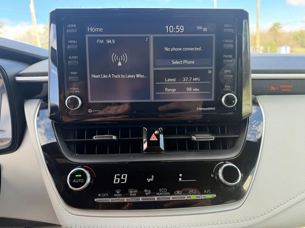 Used 2022 Toyota Corolla SE image 27