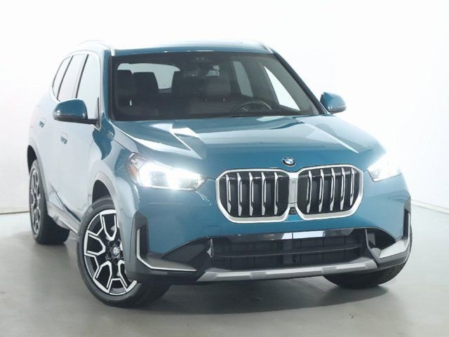 Used 2025 BMW X1 xDrive28i AWD/4WD image 2