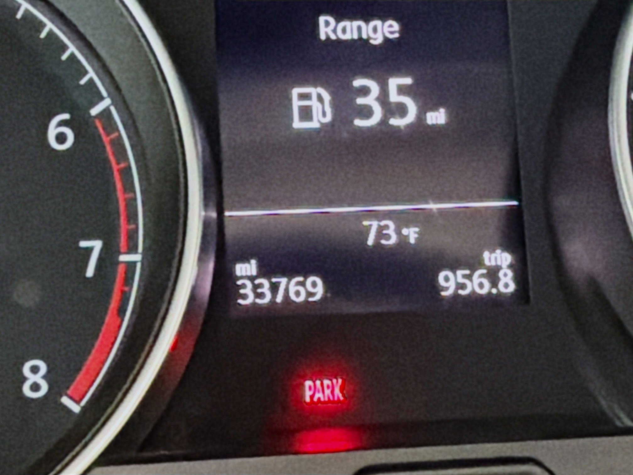 Used 2020 Volkswagen Golf 4-Door image 8