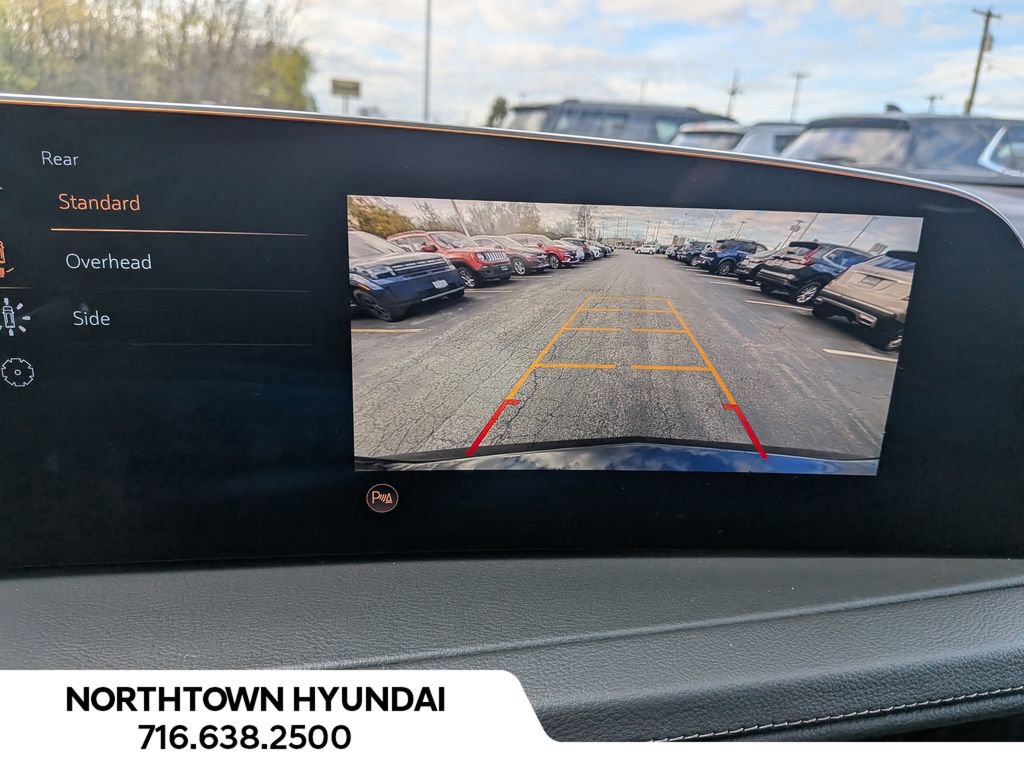 Used 2025 Cadillac XT4 Premium Luxury image 7