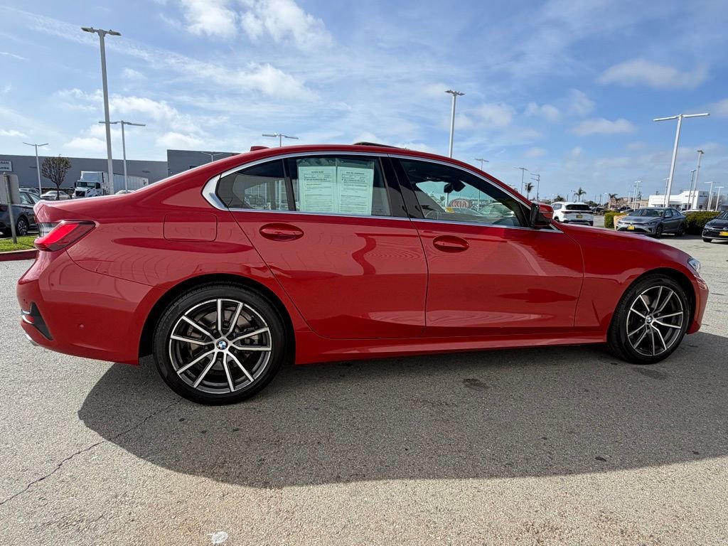 Used 2022 BMW 330i Sedan w/ Premium Package image 7