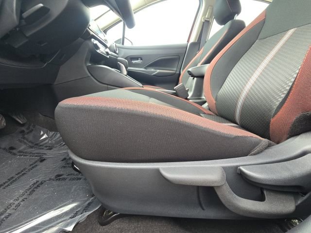 Used 2025 Nissan Versa SR w/ Trunk Package image 16