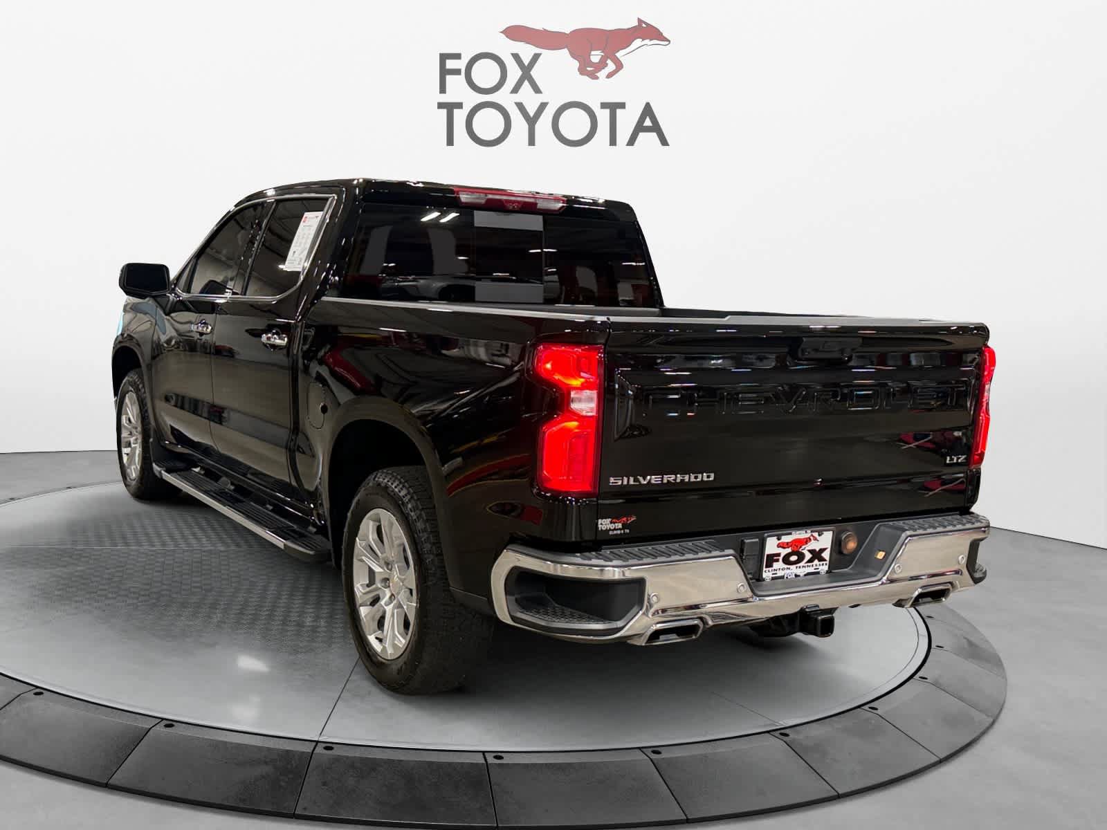 Used 2025 Chevrolet Silverado 1500 LTZ w/ Technology Package AWD/4WD image 4