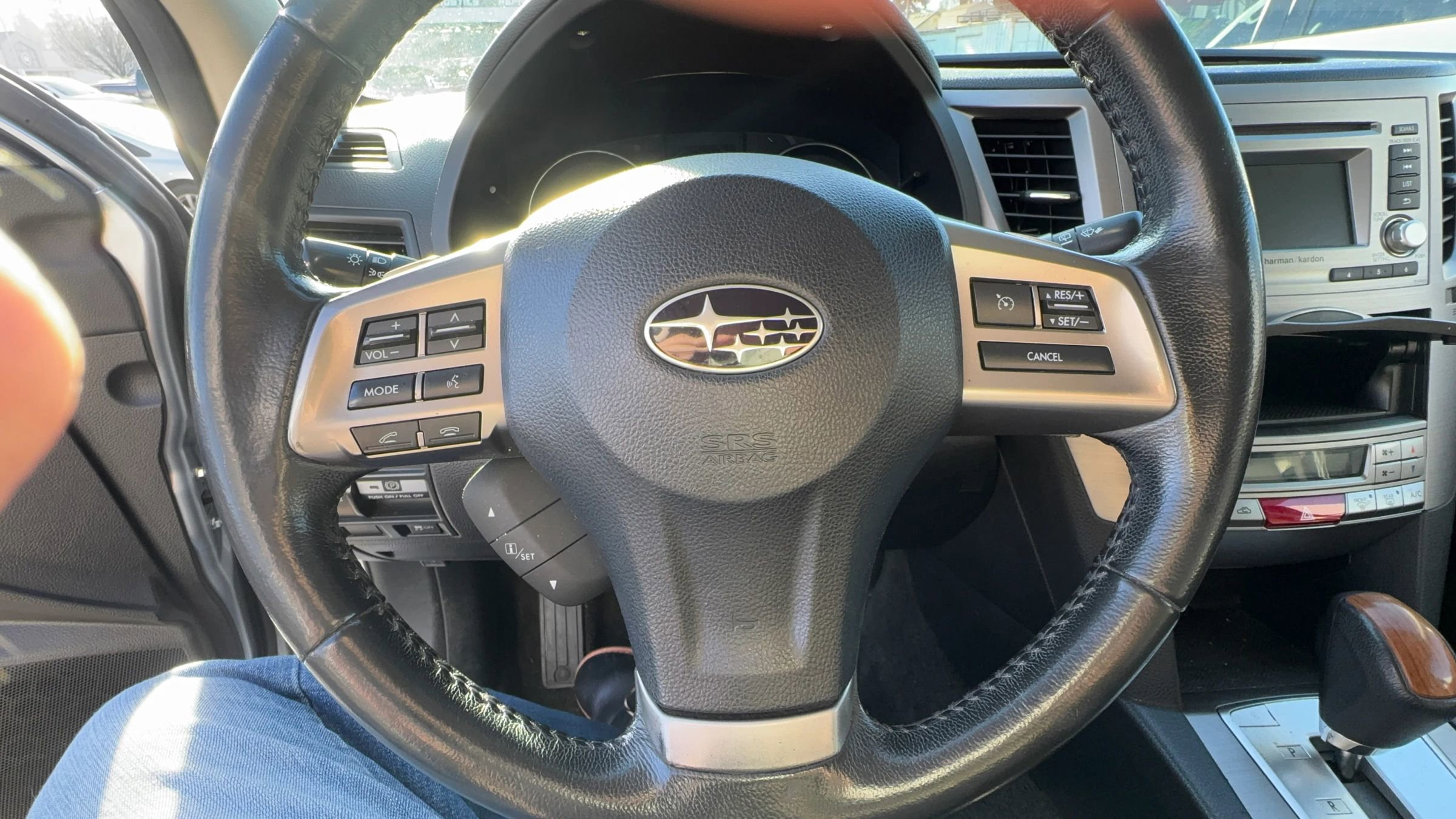 Used 2013 Subaru Outback 2.5i Limited w/ Moonroof Pkg AWD/4WD image 9