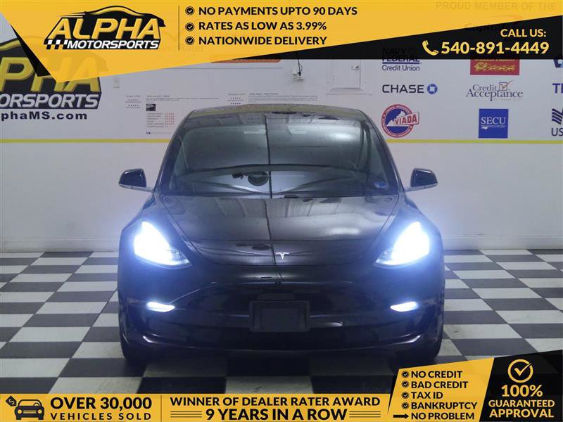 Used 2019 Tesla Model 3 Standard Range Plus image 1