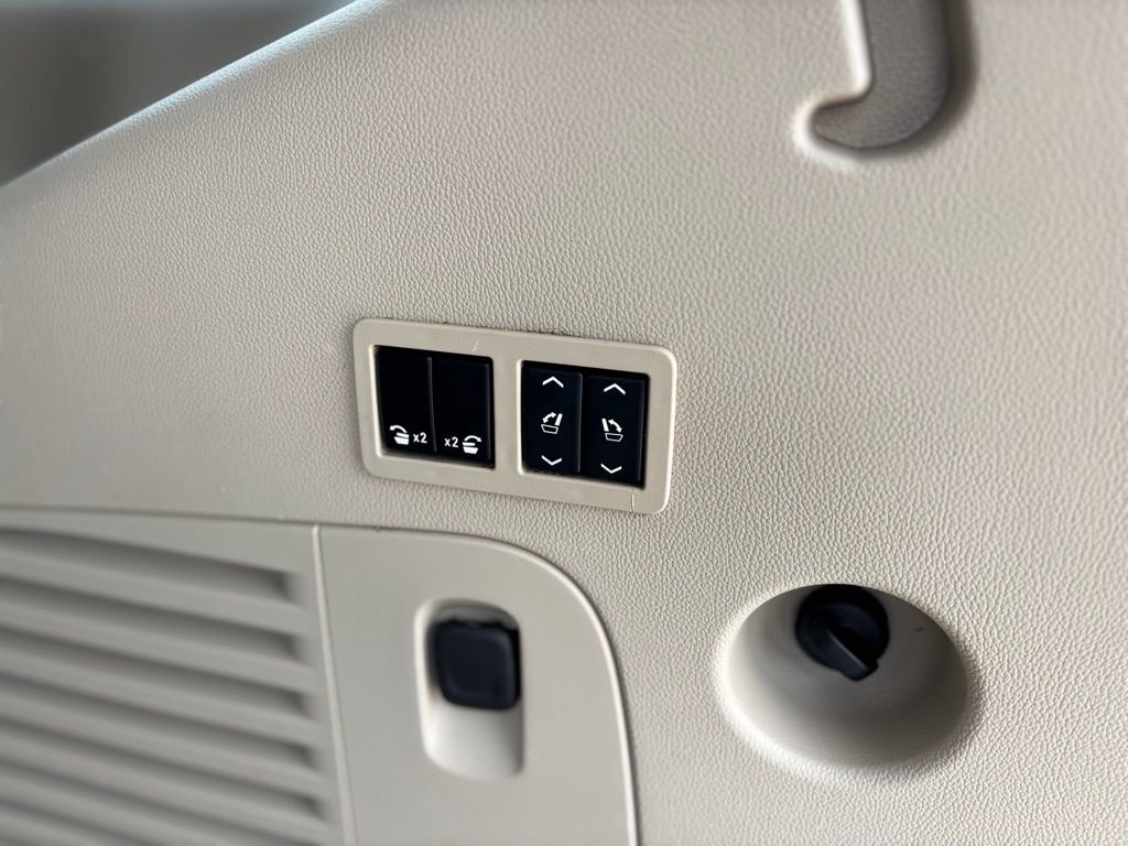 Used 2017 GMC Yukon Denali w/ Open Road Package image 25