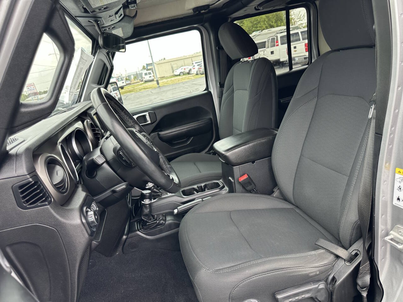 Used 2019 Jeep Wrangler Unlimited Sport S AWD/4WD image 12
