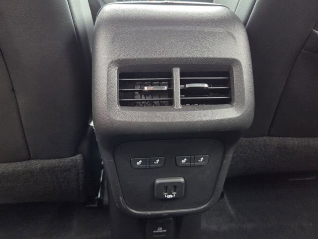 Used 2021 Chevrolet Equinox Premier image 17