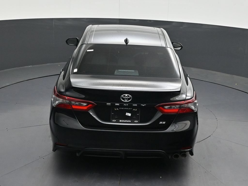 Used 2022 Toyota Camry SE w/ Audio Upgrade Package FWD image 18