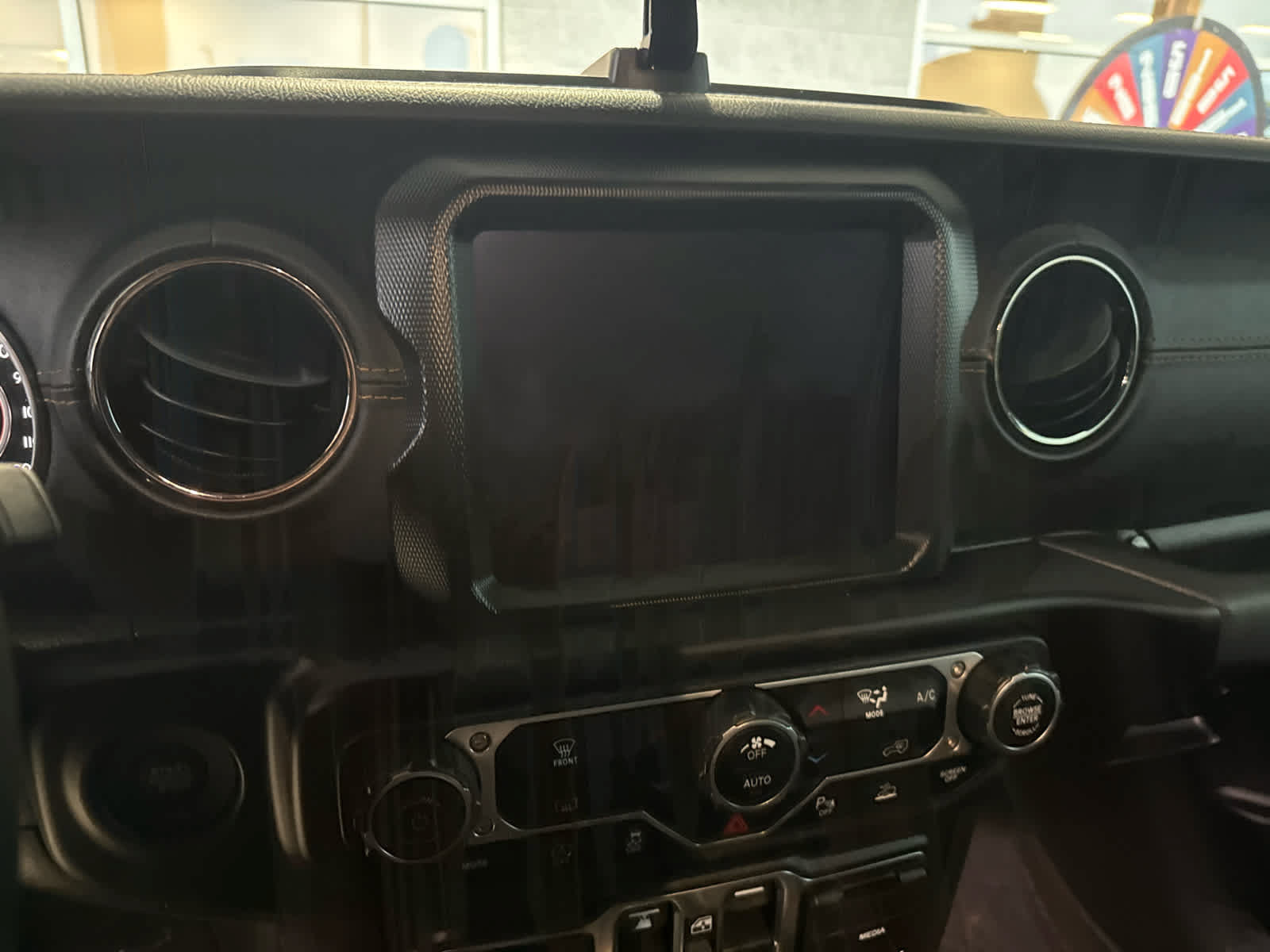 Used 2023 Jeep Wrangler Unlimited Sahara AWD/4WD image 20