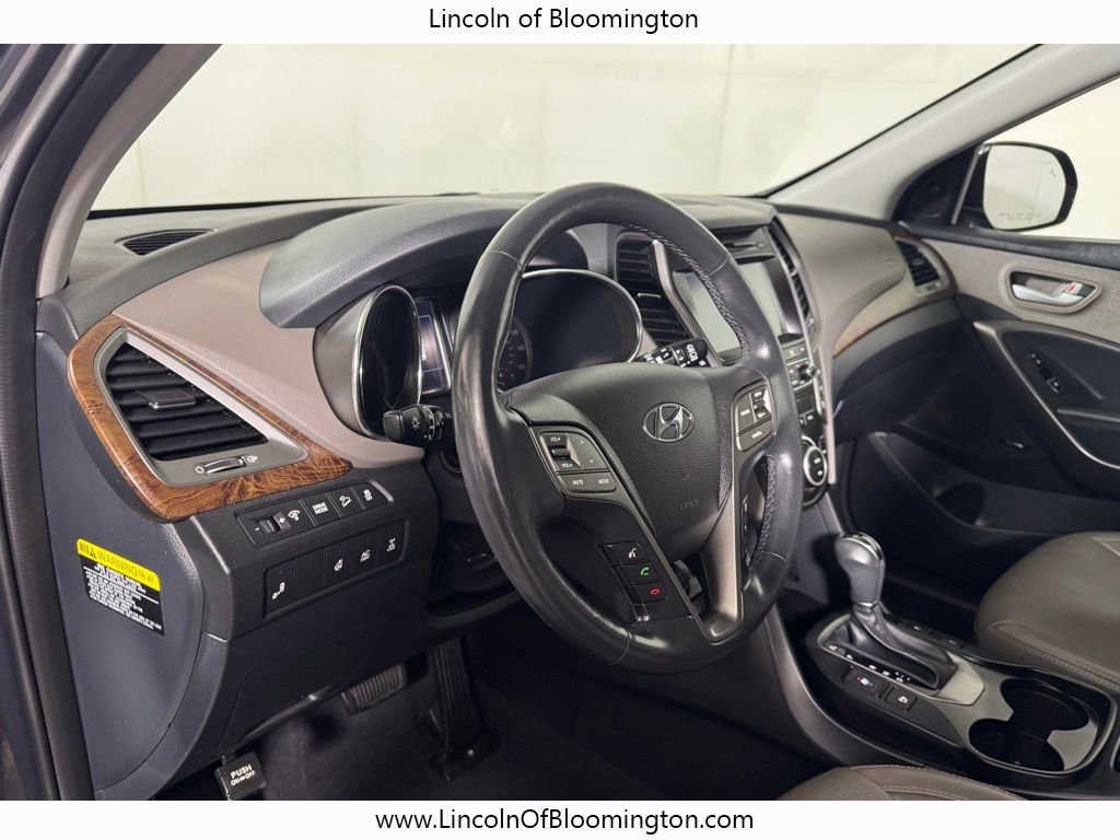 Used 2017 Hyundai Santa Fe Limited w/ Cargo Package AWD/4WD image 37