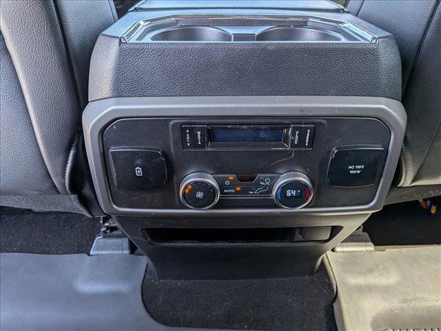 Used 2020 Ford Expedition XLT w/ Equipment Group 202A AWD/4WD image 17