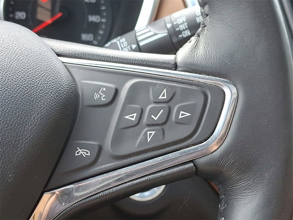 Used 2018 Chevrolet Equinox Premier image 23