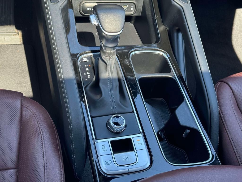 Used 2023 Kia Telluride EX w/ EX Captain's Chair Package image 29