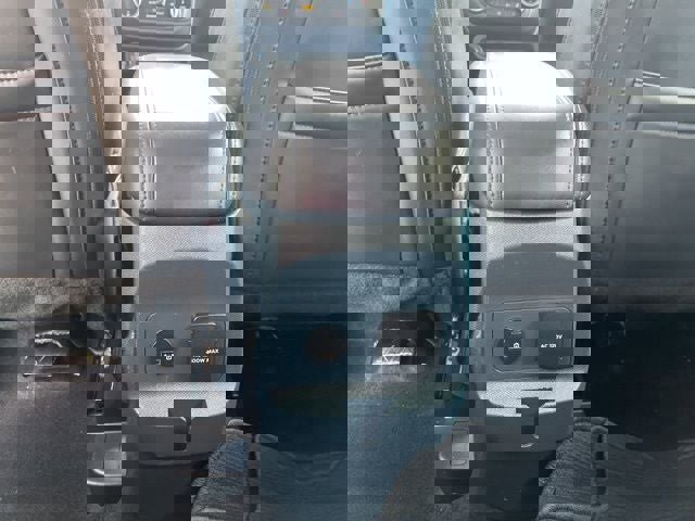 Certified 2024 Ford Maverick Lariat w/ Black Appearance Package image 15