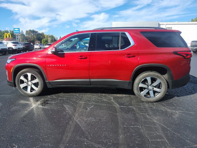 Certified 2023 Chevrolet Traverse LT w/ LT Premium Package AWD/4WD image 8
