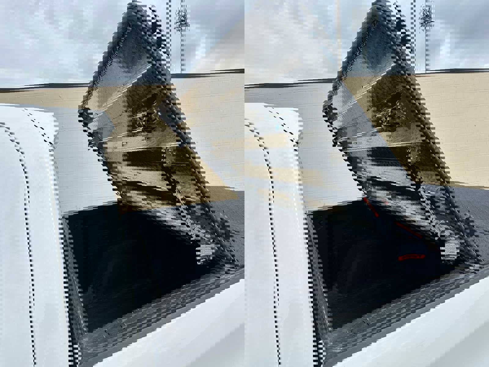 Used 2023 Chevrolet Silverado 1500 LTZ image 14