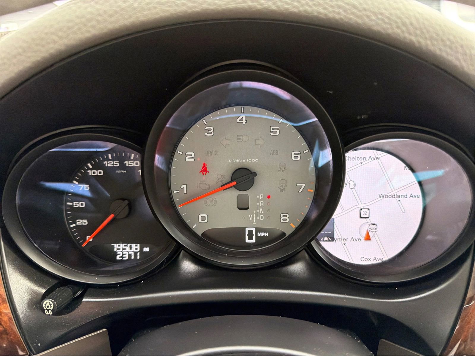 Used 2017 Porsche Macan S image 16