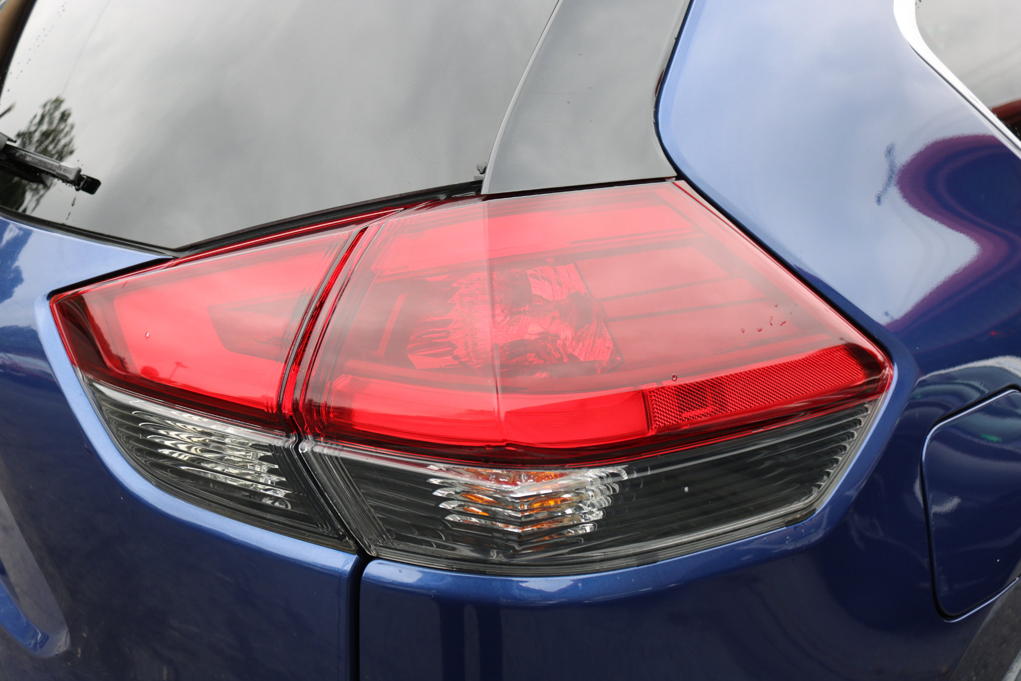Used 2019 Nissan Rogue SV image 10