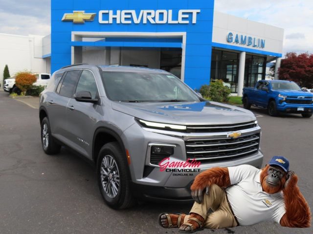 Used 2025 Chevrolet Traverse LT