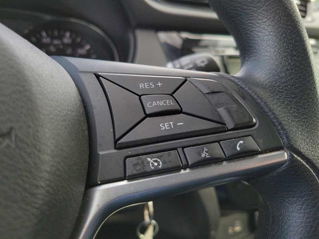 Used 2022 Nissan Rogue Sport S image 13