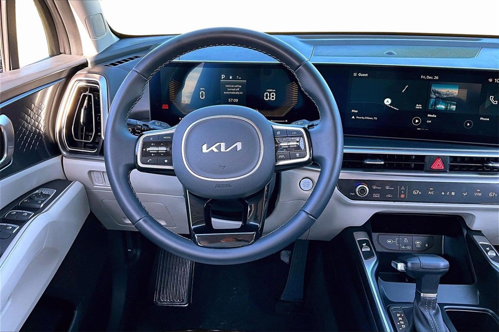 Certified 2025 Kia Sorento EX w/ Panoramic Sunroof Package image 5
