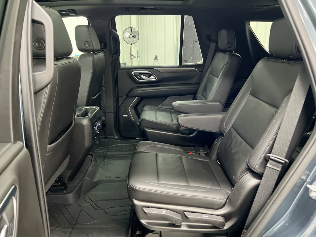 Used 2021 Chevrolet Tahoe Z71 w/ Z71 Signature Package AWD/4WD image 23