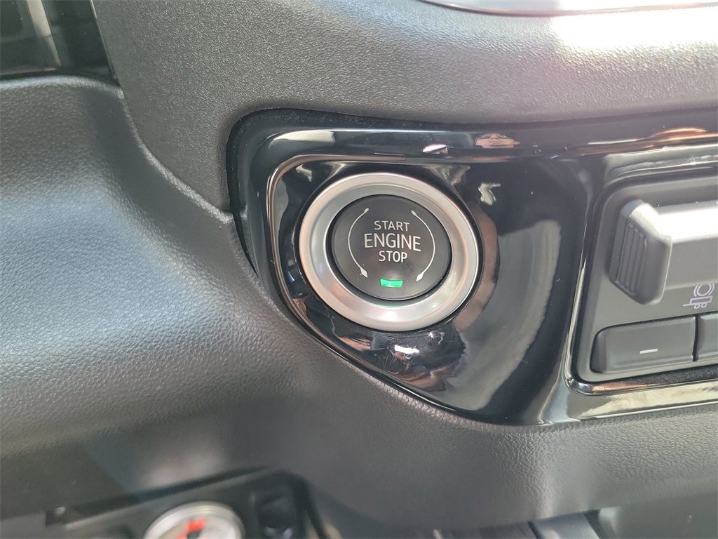 Certified 2022 Chevrolet Silverado 1500 LTZ w/ LTZ Premium Package image 22