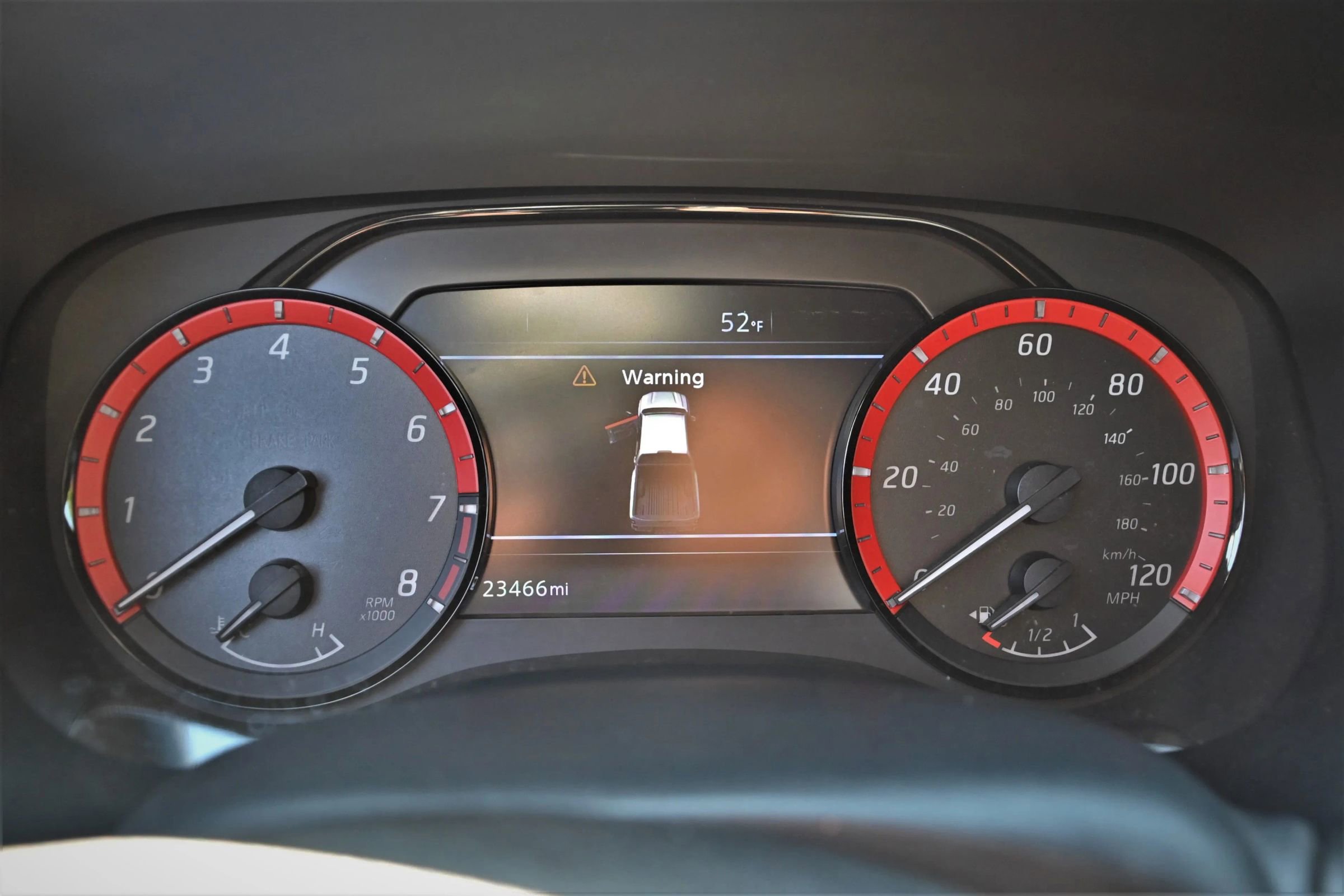 Used 2024 Nissan Frontier Pro-X w/ Technology Package image 11