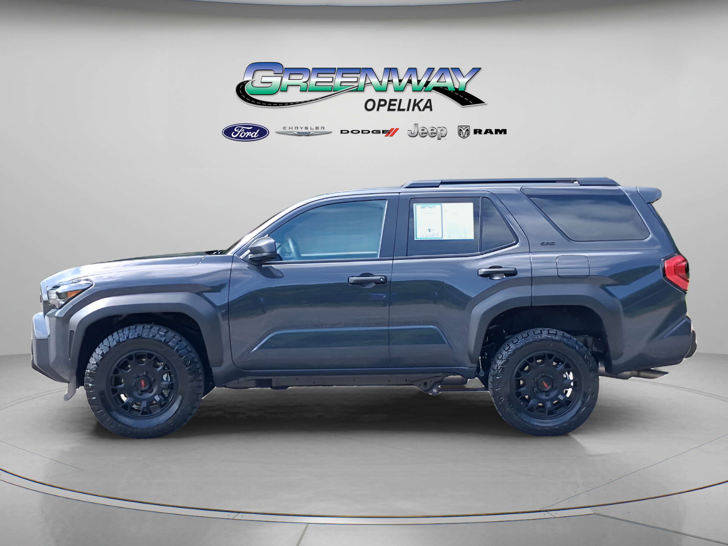 Used 2026 Toyota 4Runner SR5 AWD/4WD image 4