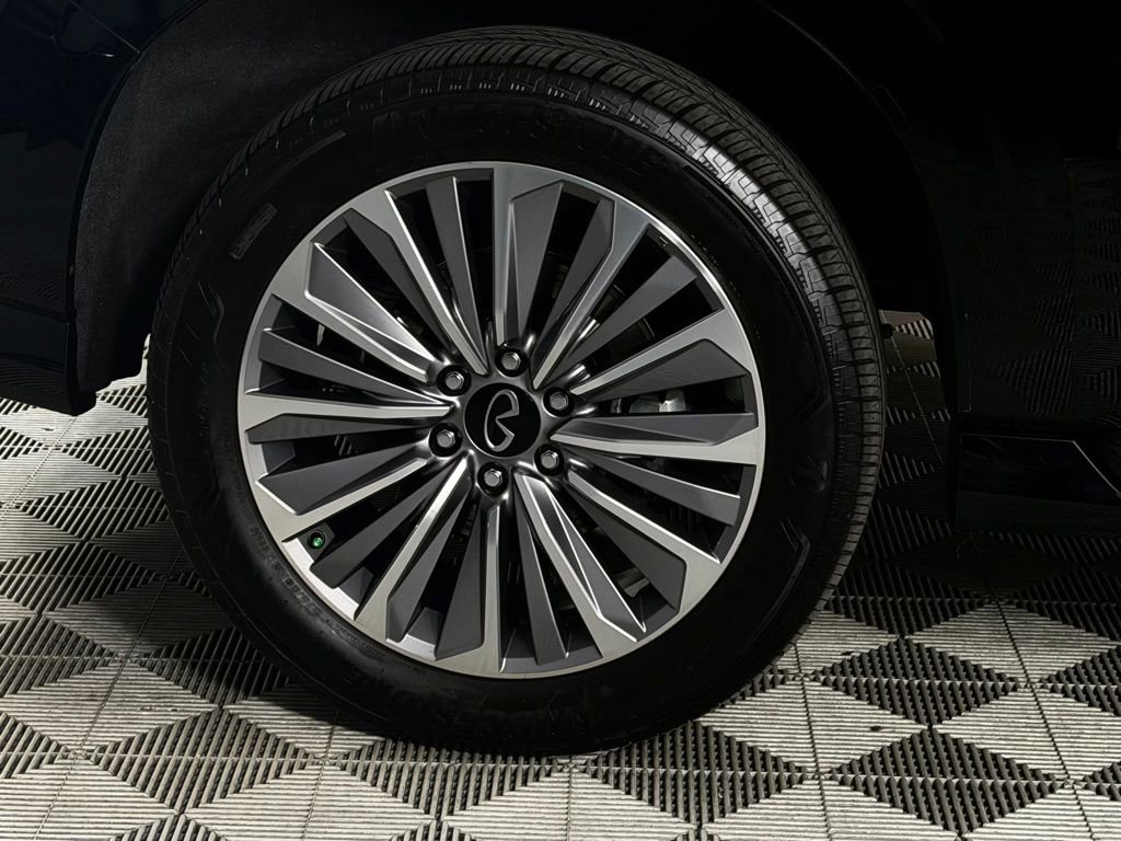 Used 2025 INFINITI QX80 Luxe image 13
