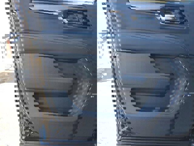 New 2026 GMC Yukon XL Elevation w/ Elevation Premium Package image 12