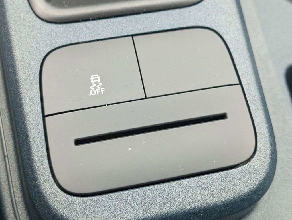 New 2026 Ford Maverick XL w/ Equipment Group 101A image 35